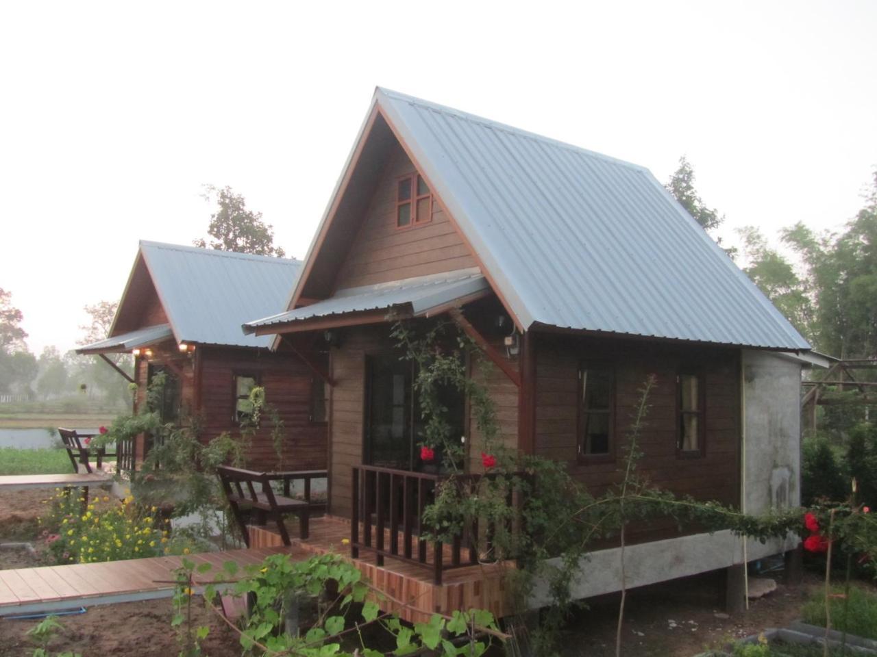 Baan Thung Home Stay ปราสาท ภายนอก รูปภาพ