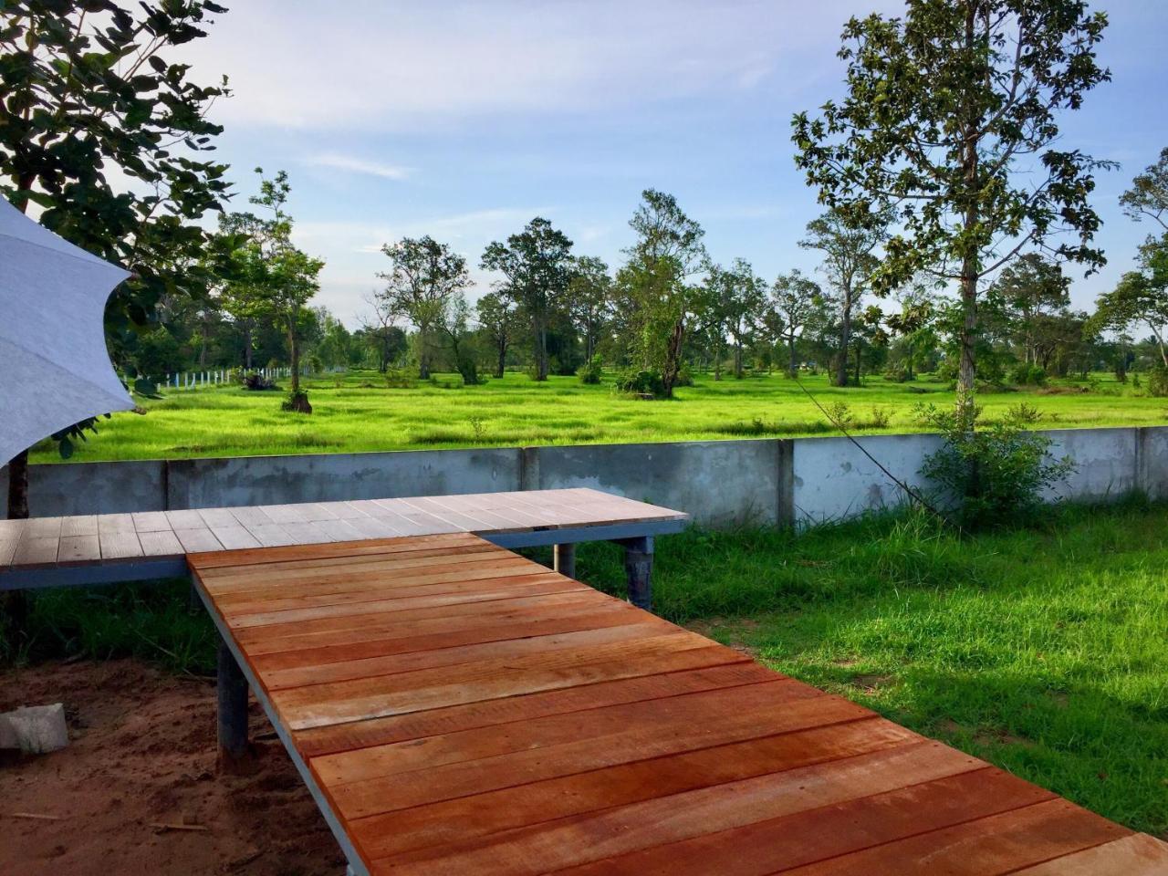 Baan Thung Home Stay ปราสาท ภายนอก รูปภาพ